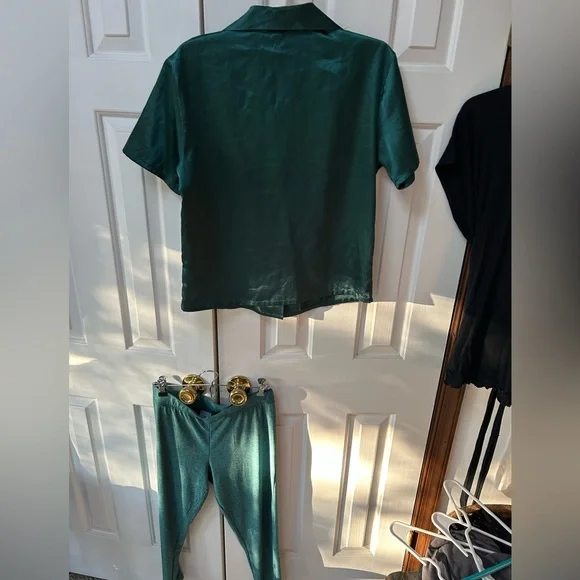 Victoria’s Secret 3 pc:top & shorts (M), PLus  longSerra (L) pants. Kelly Green. - Picture 8 of 8